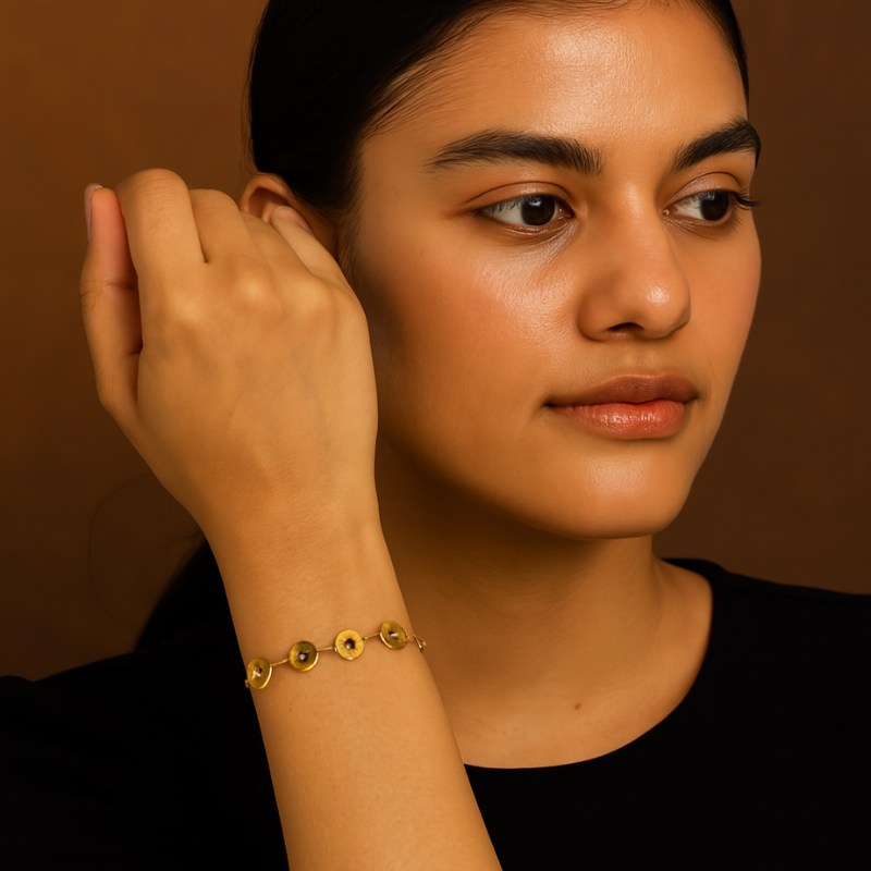 Black & White with a Golden Touch Chain Bracelet