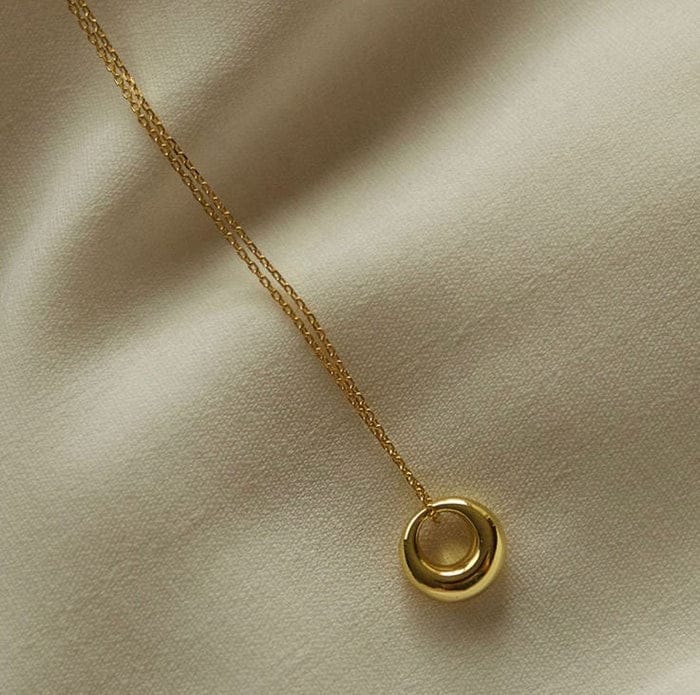 Out Circle Pendant Necklace