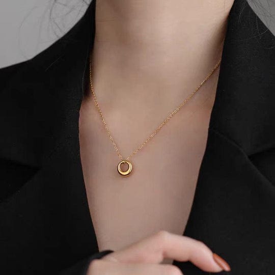 Out Circle Pendant Necklace