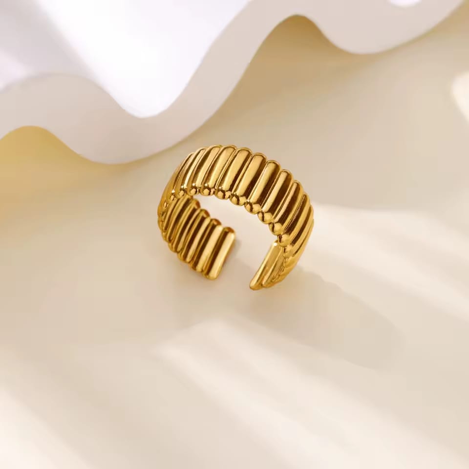 Textured Curve Line Ring